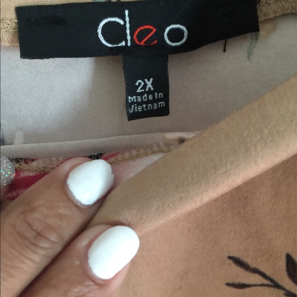 Dress - Picture 4 of 4